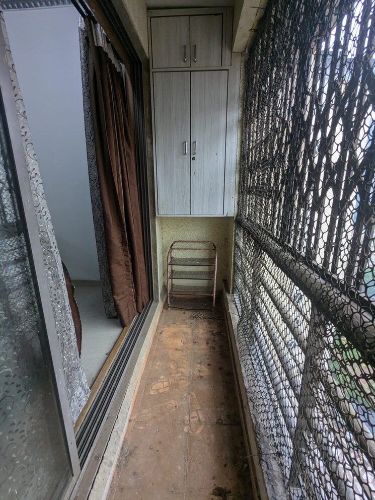 Balcony, mehta-amrut-angan-phase-ii 2 Bedroom 1000 Sq.Ft. Apartment In Kalwa Thane 7189821