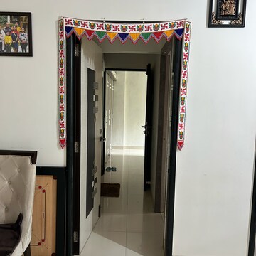 Building Lobby in 3 BHK Apartment at Happy Home Estate, Sector 10 – for Sale
