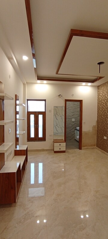 Furnished Amenities in 3 BHK Builder Floor at Sector 85 – for Sale