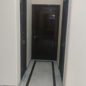Building Lobby in 6+ BHK Independent House at DLF Independent Floors, Dlf Cyber City – for Sale