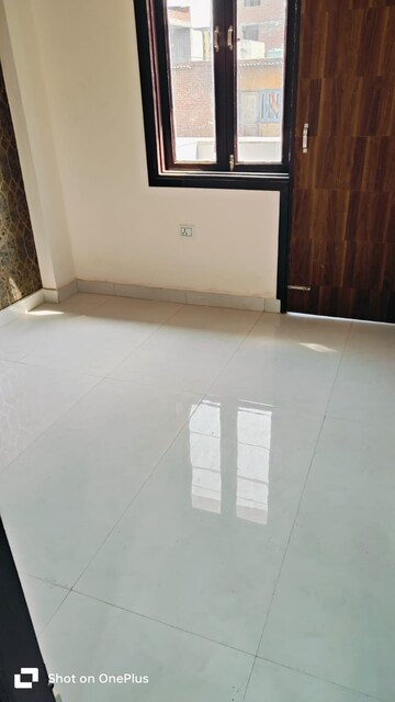 Room in 1 BHK Builder Floor at Ankur Vihar – for Sale