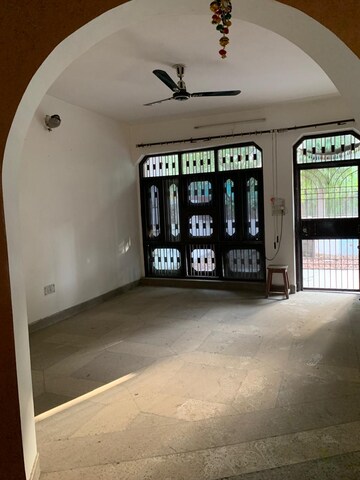 Room in 2 BHK Apartment at Omaxe Heights, Sector 86 – for Sale