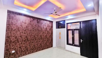 Bedroom in 3 BHK Apartment at Andheri West – for Sale