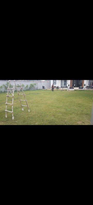 6+ BHK Villa – Garden View at Chattarpur - for Sale