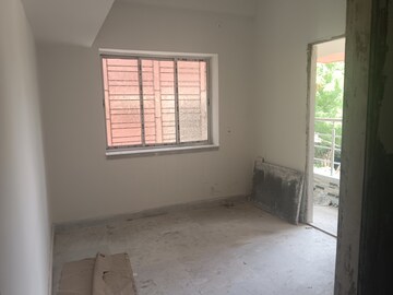 Room in 2 BHK Apartment at Behala Chowrasta – for Sale