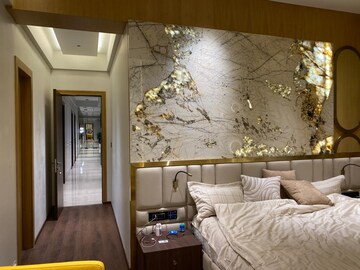 Bedroom in 4 BHK Apartment at Windsor Grande Residences, Andheri West – for Sale