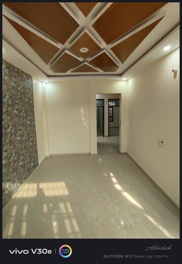 Room in 2 BHK Independent House at Jankipuram Extension – for Sale