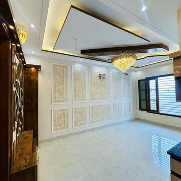 Room in 4 BHK Villa at Dasmesh Nagar – for Sale