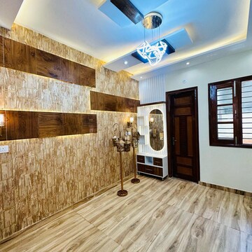 Room in 4 BHK Villa at Dasmesh Nagar – for Sale