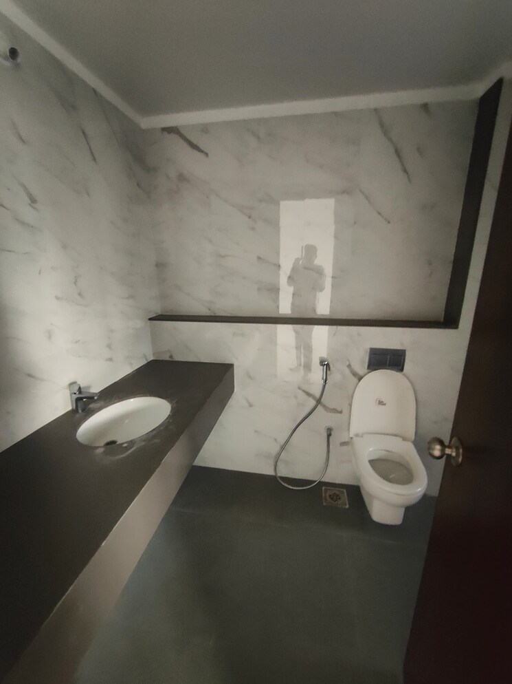 Bathroom, lodha-palava-city-lakeshore-greens 4 Bedroom 3015 Sq.Ft. Apartment In Dombivli East Thane 7193416