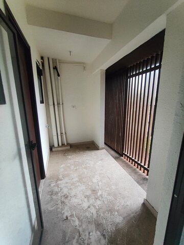 Room in 4 BHK Apartment at Lodha Palava City Lakeshore Greens, Dombivli East – for Sale