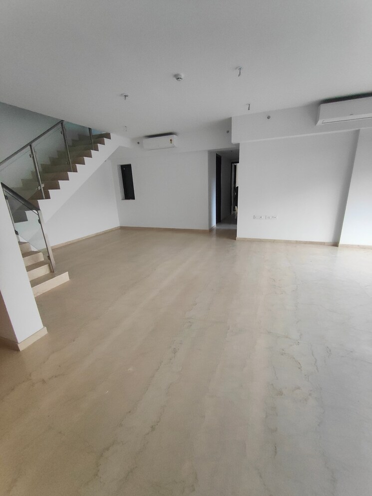 Room, lodha-palava-city-lakeshore-greens 4 Bedroom 3015 Sq.Ft. Apartment In Dombivli East Thane 7193416