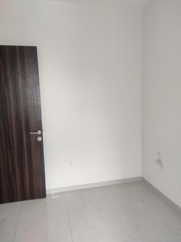 Room in 1 BHK Apartment at Ornate Kallisto, Sonale – for Sale