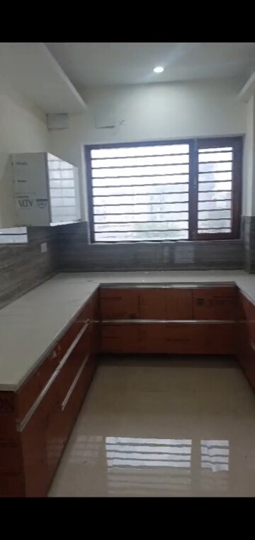 Kitchen in 3 BHK Builder Floor at BP Homes, Sector 85 – for Sale