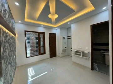 Room in 3 BHK Independent House at Sector 124 – for Sale