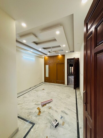 Bedroom in 2 BHK Apartment at Suncity Avenue 76, Sector 76 – for Sale