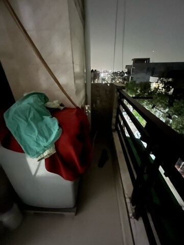 Balcony in 1 BHK Apartment at Shalimar Apartments Shalimar Garden, Shalimar Garden – for Sale
