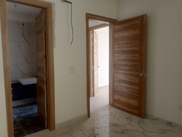 Room in 3 BHK Apartment at Landmark The Residency, Sector 103 – for Sale