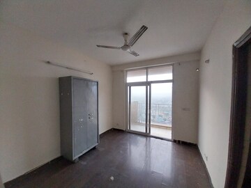 Room in 2 BHK Apartment at Mahagun Mywoods, Sector 16c Greater Noida – for Sale