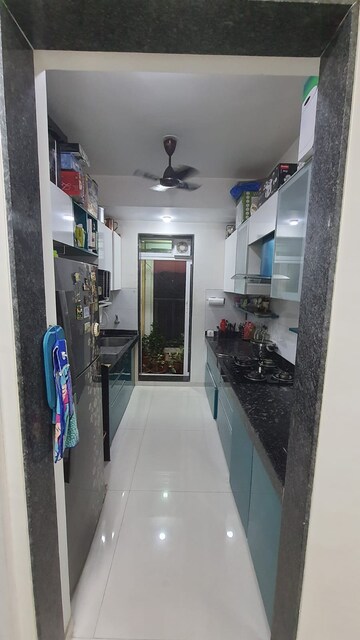2 BHK Apartment For Sale in Rustomjee Urbania Aurelia, Majiwada
