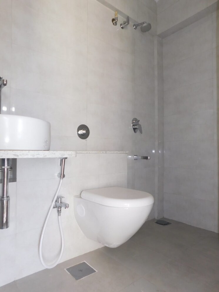 Bathroom, sugee-atharva 2 Bedroom 470 Sq.Ft. Apartment In Prabhadevi Mumbai 7196490
