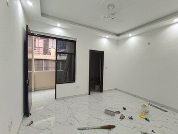 Master Bedroom in 3 BHK Builder Floor at Green Fields Colony – for Sale
