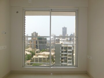 Room in 2 BHK Apartment at Sugee Atharva, Prabhadevi – for Sale