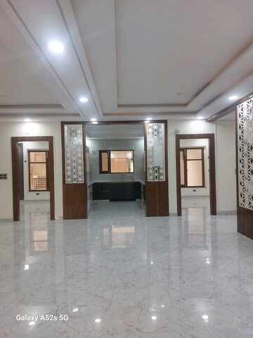 Living Room in 4 BHK Builder Floor at Sector 37 – for Sale