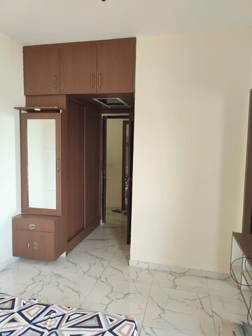 Room in 2 BHK Apartment at Sector 99 – for Rent
