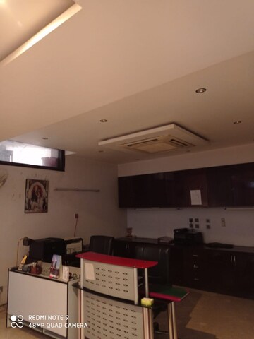 4 BHK Builder Floor For Sale in Sainik Colony