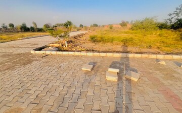 Plot For Sale in Lalru
