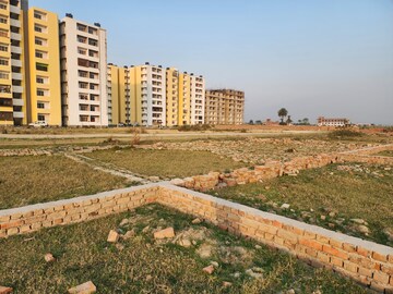  Plot – Exterior View View at Sultanpur Road - for Sale