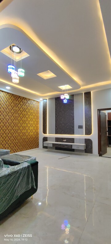 Living Room in 4 BHK Villa at Kalwar Road – for Sale