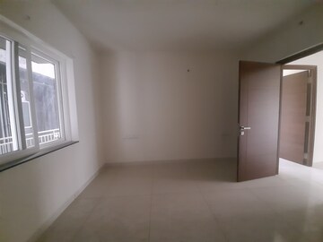 Room in 4 BHK Apartment at Aparna Luxor Park, Kondapur – for Sale
