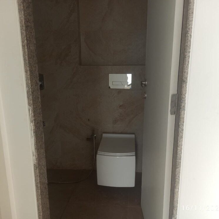 Bathroom, kanakia-silicon-valley 2 Bedroom 669 Sq.Ft. Apartment In Hariom Nagar Mumbai 7197775