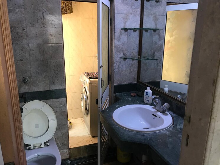 Bathroom, hiranandani-gardens-glen-height 2 Bedroom 780 Sq.Ft. Apartment In Powai Mumbai 7198007