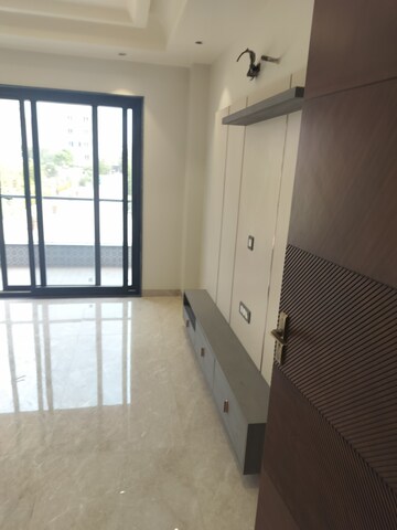 Room in 4 BHK Builder Floor at TDI The Retreat, Sector 89 – for Sale