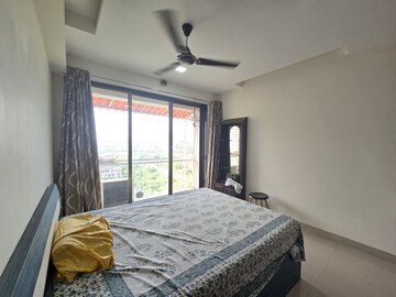 Master Bedroom in 3 BHK Apartment at Seawoods – for Rent