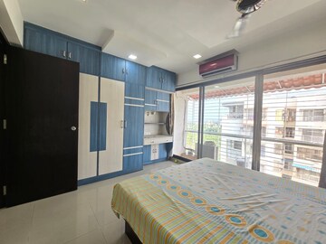 Bedroom in 3 BHK Apartment at Seawoods – for Rent