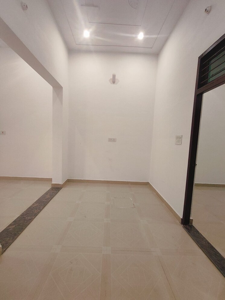 undefined, vasundhara colony 3 Bedroom 86 Sq.Yd. Independent House In Vasundhara Colony Meerut 7198334