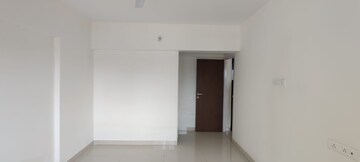 Room in 2 BHK Apartment at Utopia Garden Grove Mall, Borivali West – for Sale