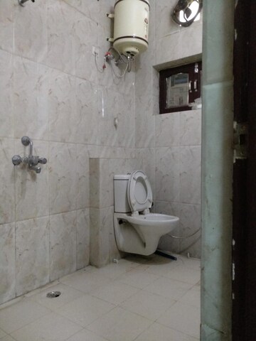 Bathroom in 2 BHK Apartment at Pioneer Park Phase 1, Sector 61 – for Sale