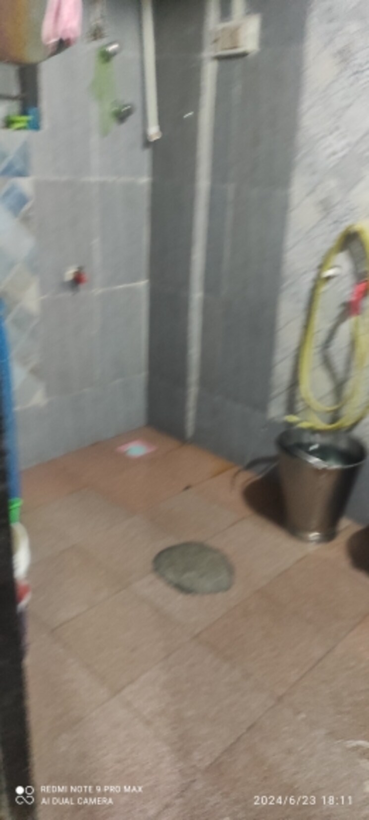 Bathroom, shree-balaji-complex 1 Bedroom 500 Sq.Ft. Apartment In Dhankawadi Pune 7198587