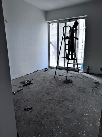Room in 3.5 BHK Apartment at Capital The Residences 360, Sector 70a – for Sale