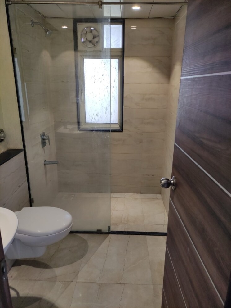 Bathroom, goel-ganga-ishanya 3 Bedroom 2400 Sq.Ft. Builder Floor In Bibwewadi Pune 7198923
