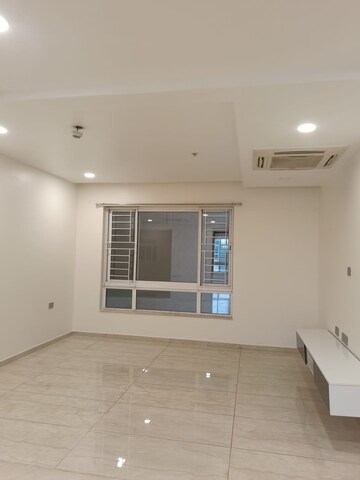 Room in 3 BHK Apartment at Jayabheri The Summit, Narsingi – for Sale