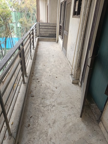Balcony in 3 BHK Builder Floor at Ardee City, Sector 52 – for Sale