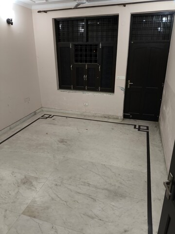 Room in 2 BHK Builder Floor at Ardee City, Sector 52 – for Sale