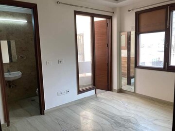 Room in 3 BHK Apartment at Vipul Lavanya, Sector 81 – for Sale