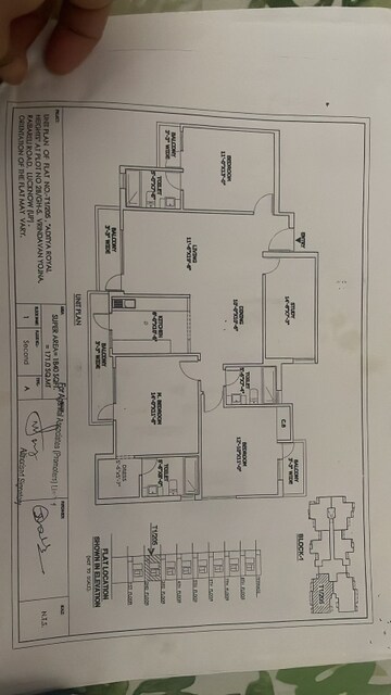 Floor Plan in 3.5 BHK Independent House at Gomti Nagar – for Sale